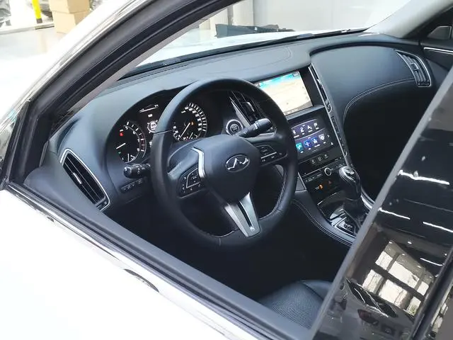 Infiniti Infiniti Q50L 2.0T Premium Version Country VI