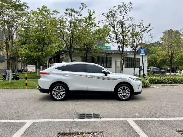 TOYOTA Ling Fang HARRIER 2.0L CVT two-wheel drive exclusive edition