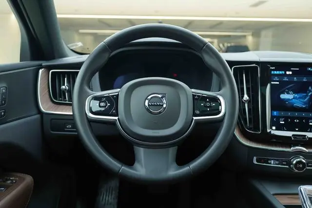Volvo Volvo XC60 PHEV T8 four-wheel drive long battery life Zhiyuan Deluxe Edition