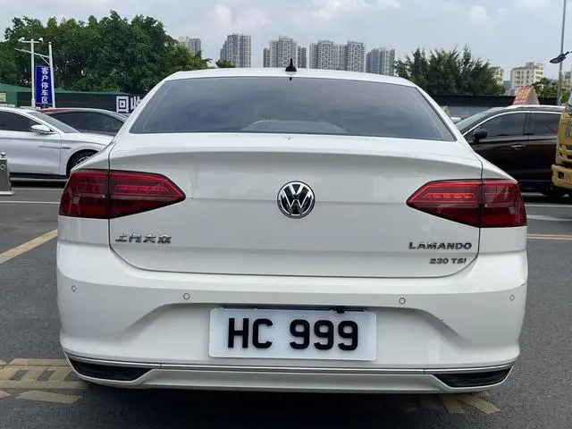 Volkswagen Lingdu 230TSI DSG Fashion Edition Country VI