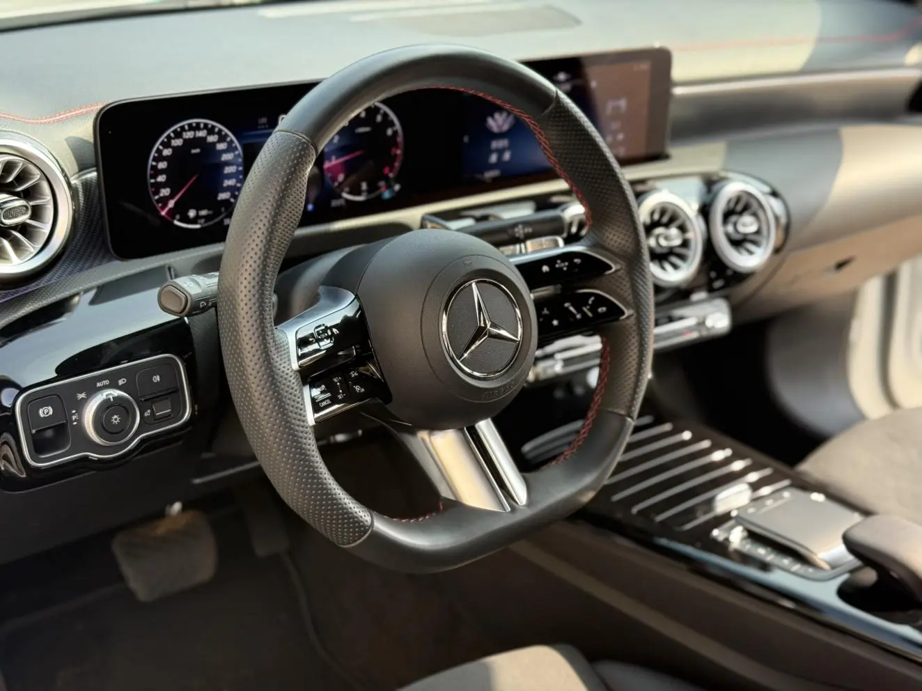 Mercedes-Benz Mercedes-Benz A-class Facelift A 200 L fashion version