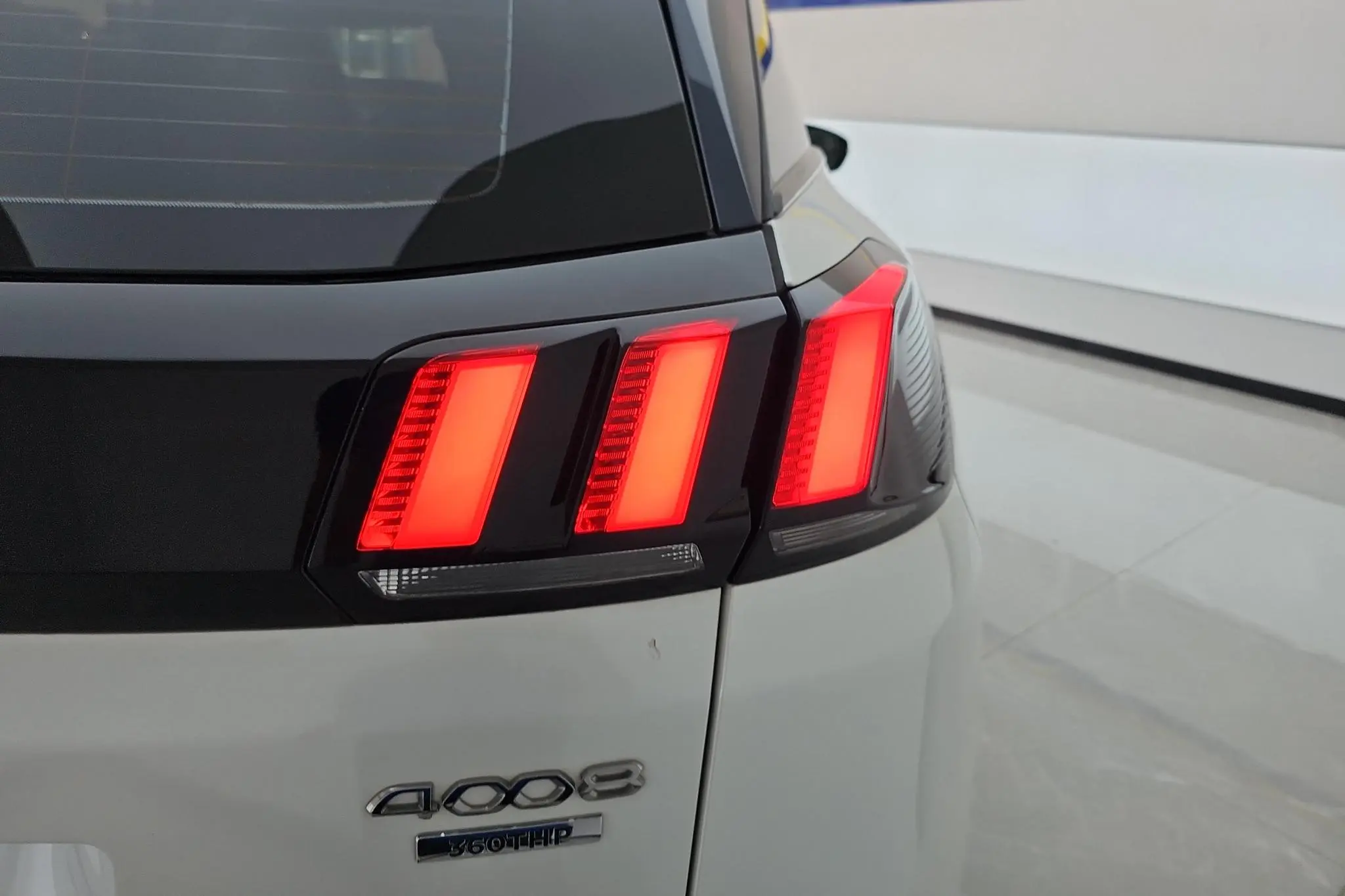 Peugeot Peugeot 4008 360THP Sharp Edition