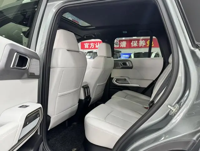 FANG CHENG BAO Titanium 3 501KM four-wheel drive Ultra version