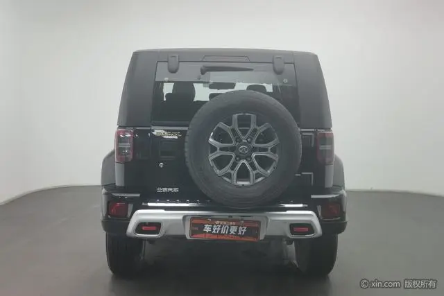Beijing Beijing off-road BJ40 2.3T automatic four-wheel drive City Hunter Edition exclusive Country VI