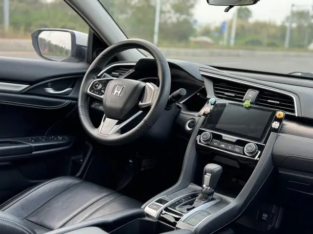 Honda Civic 220TURBO CVT Dynamic Version Country VI