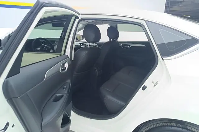 Nissan Xuan Yi Classic 1.6 XE CVT Comfort Edition