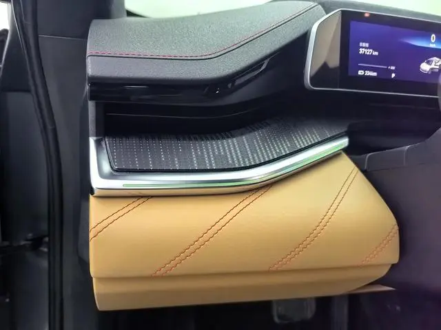 ZEEKR ZEEKR 001 ME version 100kWh four-wheel drive