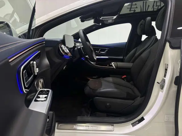Mercedes-Benz Mercedes-Benz EQE EQE 500 4MATIC Pioneer Edition