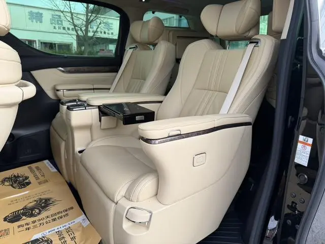 TOYOTA Wilfa Dual engine 2.5L HV Premium Edition