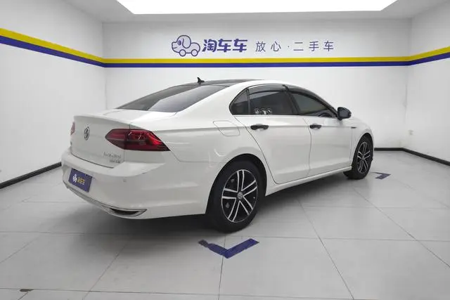 Volkswagen Lingdu 280TSI DSG Comfort Edition Country VI