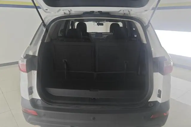 Dongfeng Fengguang Scenery S560 1.8L CVT Elite 7-seater country VI