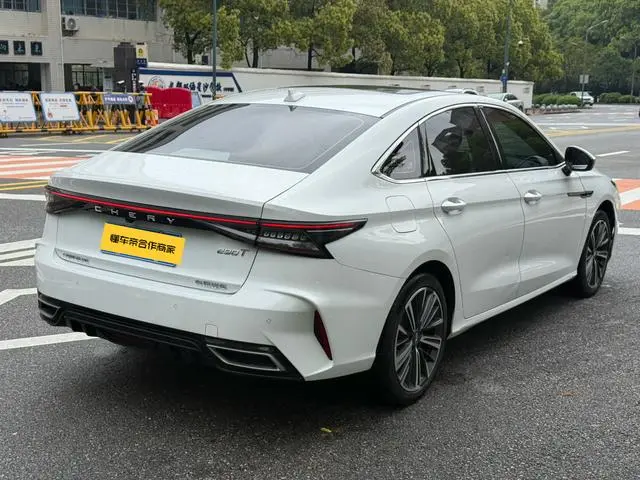 Chery Fulwin Arrizo 8 1.6TGDI DCT Yi