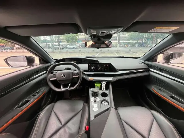 Changan Changan UNI-V 1.5T Sports version