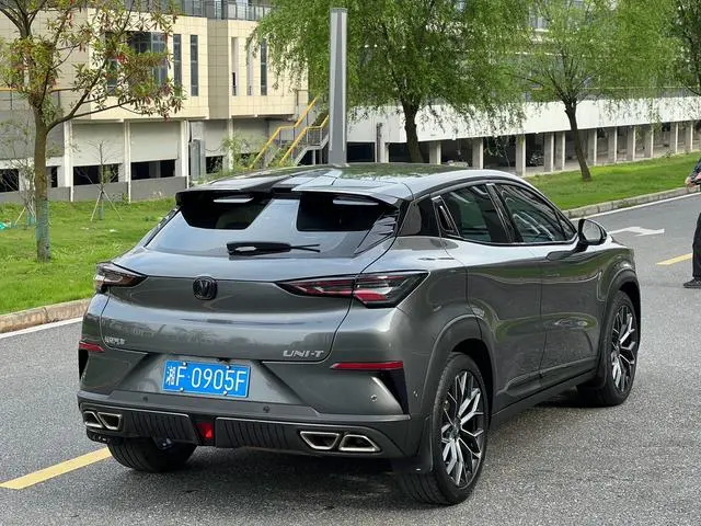 Changan Changan UNI-T 1.5T flagship type