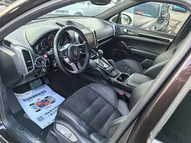 Porsche Cayenne Cayenne Platinum Edition 3.0T
