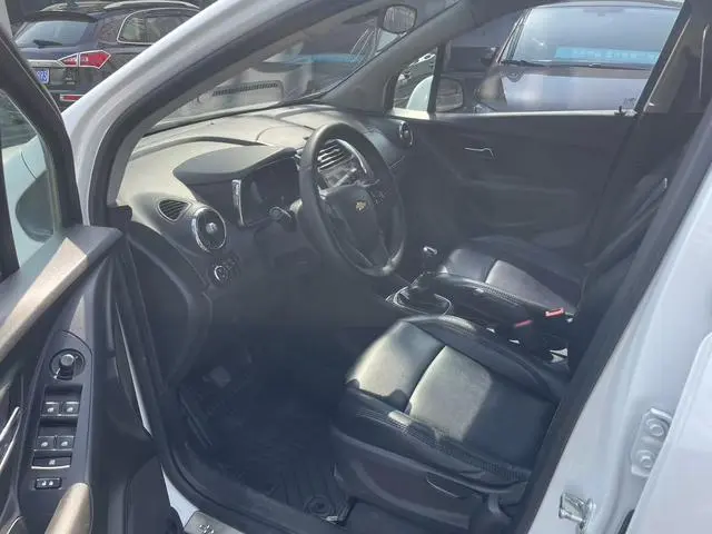 Chevrolet Chuangku 1.4T manual two-wheel drive comfortable sunroof version