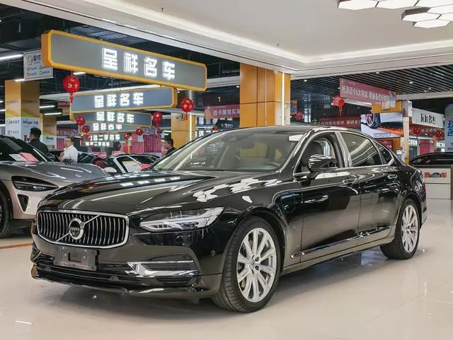 Volvo Volvo S90 PHEV T8 E-drive hybrid Honor Edition 3-seater Country VI