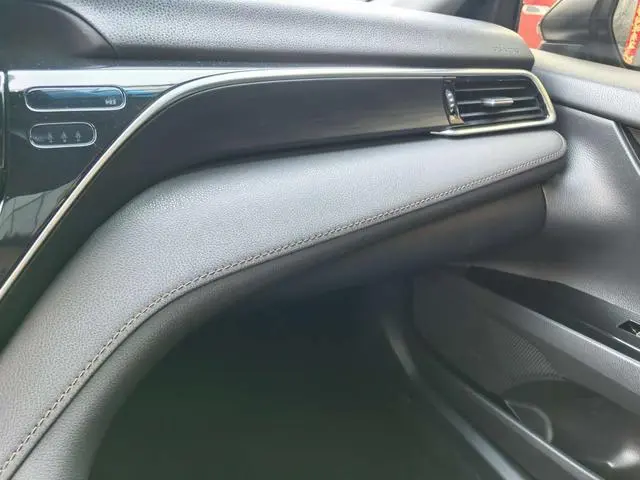 TOYOTA Camry 2.5G Deluxe Edition