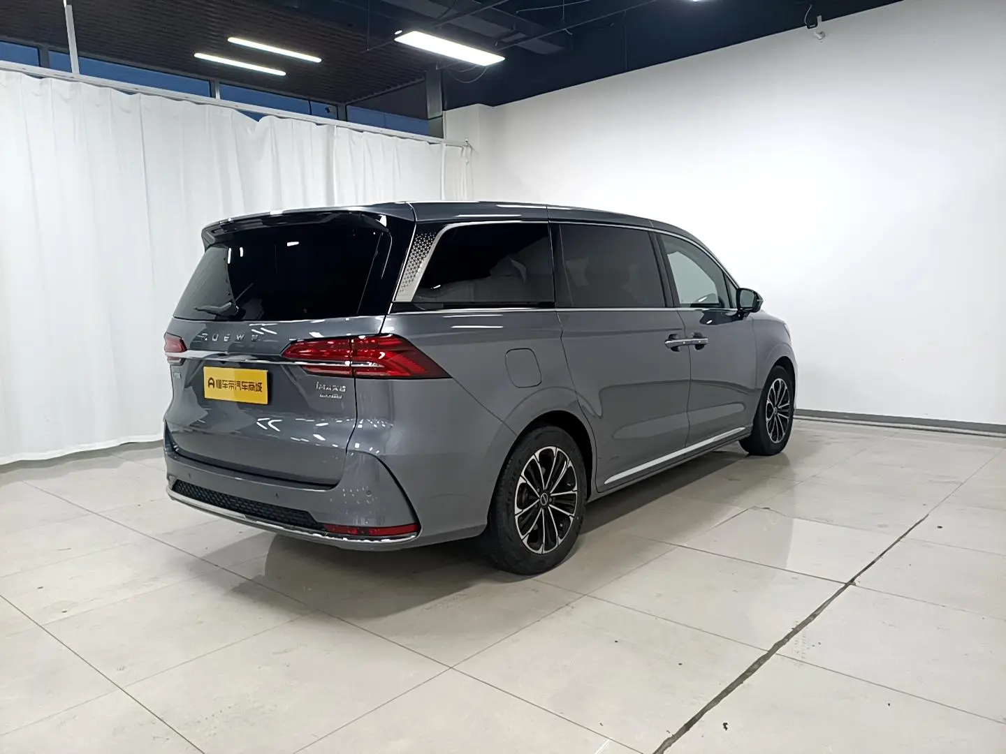 Roewe Roewe iMAX8 400TGI Premium Edition