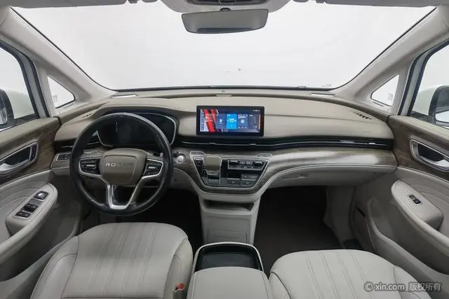 Roewe Roewe iMAX8 400TGI Premium Edition
