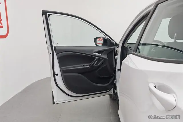 Chevrolet Chuangku Redline 325T automatic fun version Country VI
