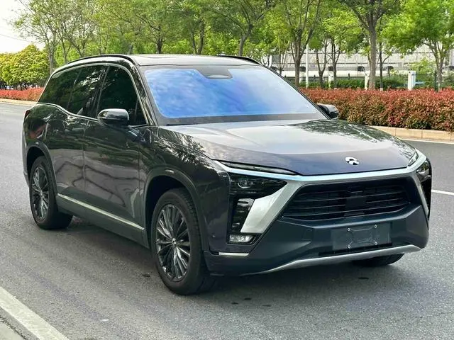 NIO NIO ES8 580KM base version six seats