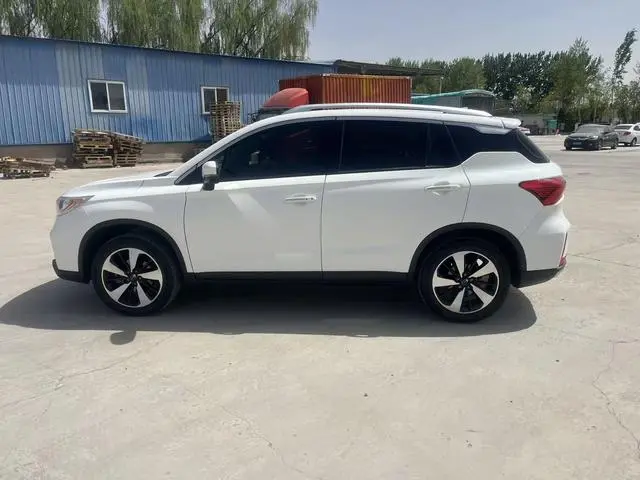 GAC Trumpchi GS4 235T automatic two-wheel drive luxury smart version