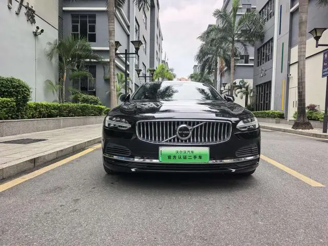 Volvo Volvo S90 PHEV T8 four-wheel drive long battery life Zhiya Deluxe Edition