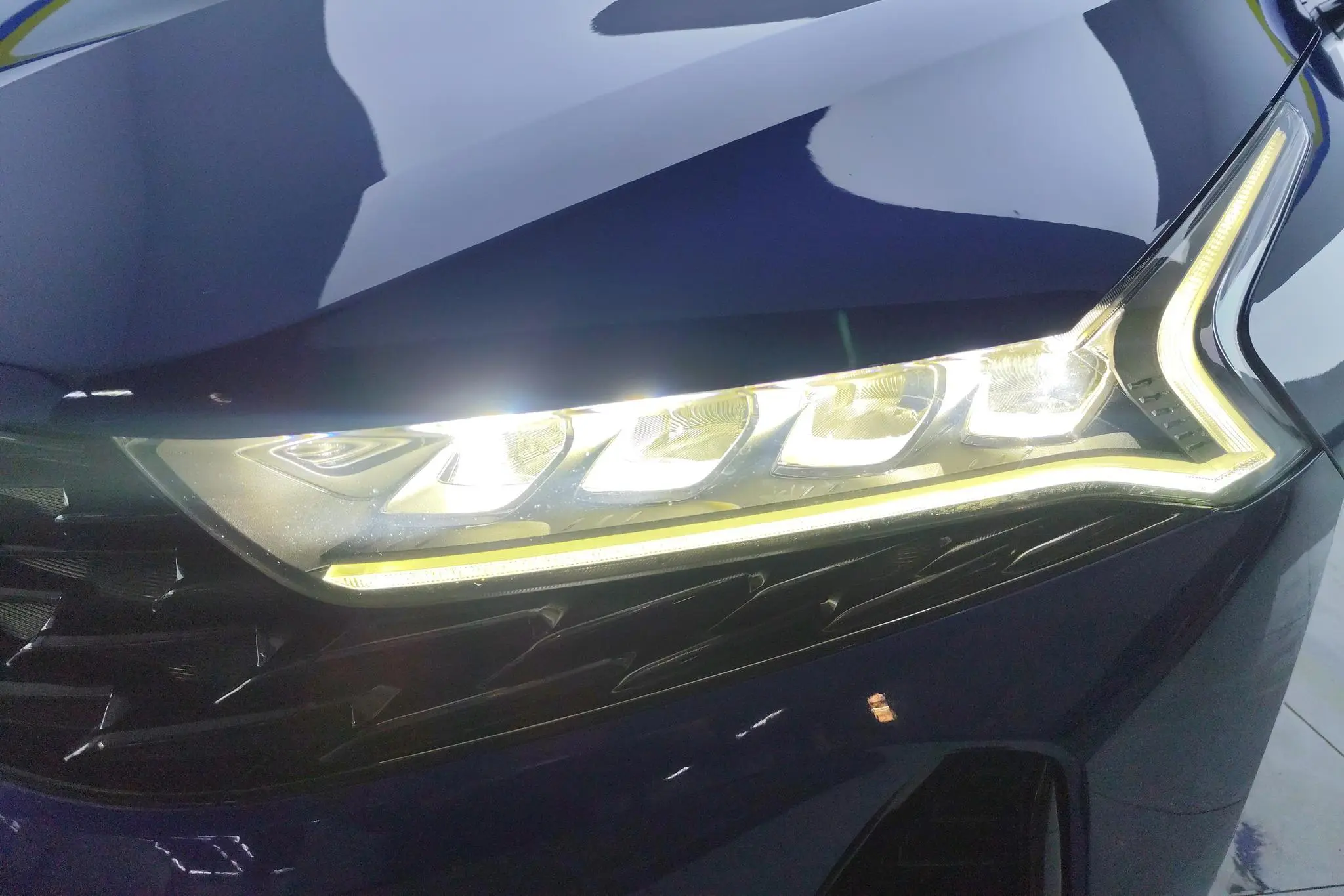 Kia Kia K5 270T CVVD Luxury Technology Edition