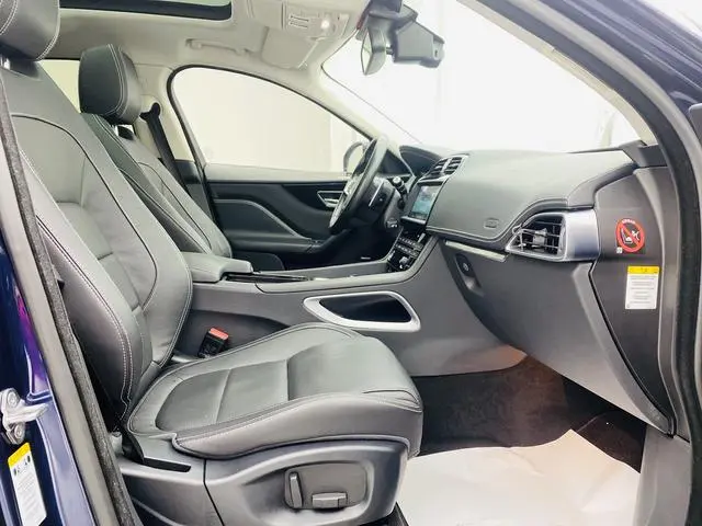 Jaguar Jaguar F-PACE 2.0T four-wheel drive R-Sport sports version