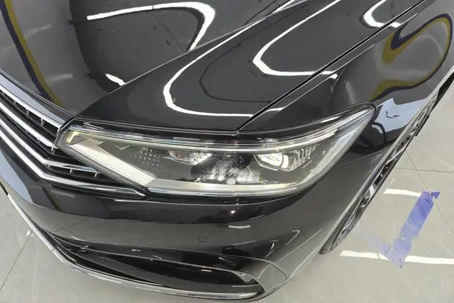 Volkswagen Magotan 2 million commemorative edition 330TSI DSG leading model