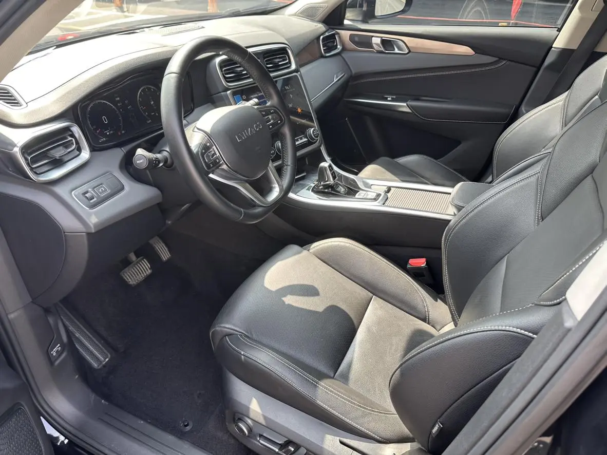 LYNK & CO Lynk 01 2.0T two-wheel drive Pro version country VI
