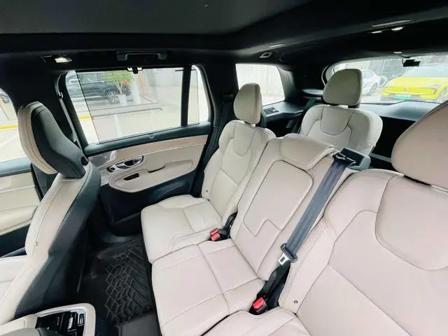 Volvo Volvo XC90 PHEV E-drive hybrid T8 Long battery life Zhizun Deluxe Edition 7 Seats