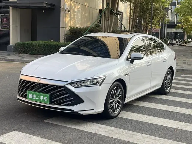 BYD Qin PLUS DM DM-i Champion Edition 55KM Transcendent Type