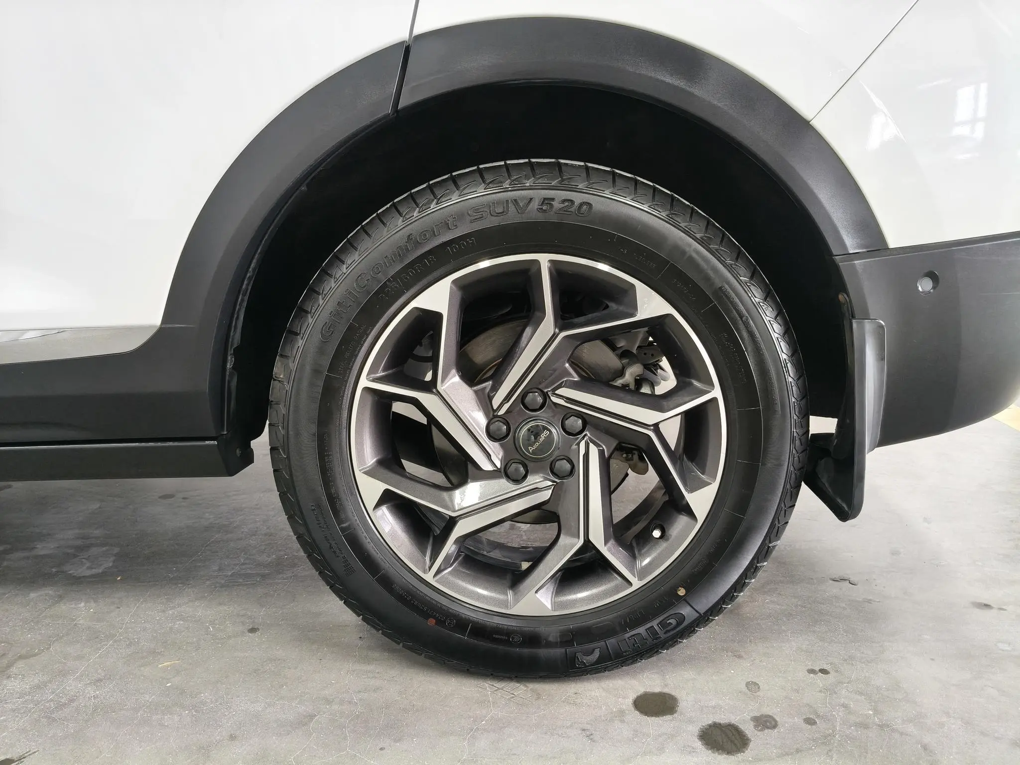 Dongfeng Fengshen Dongfeng Fengshen AX7 1.6T automatic AI flagship country VI