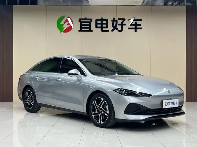 Roewe Roewe D7 DMH 125 Ultimate Edition