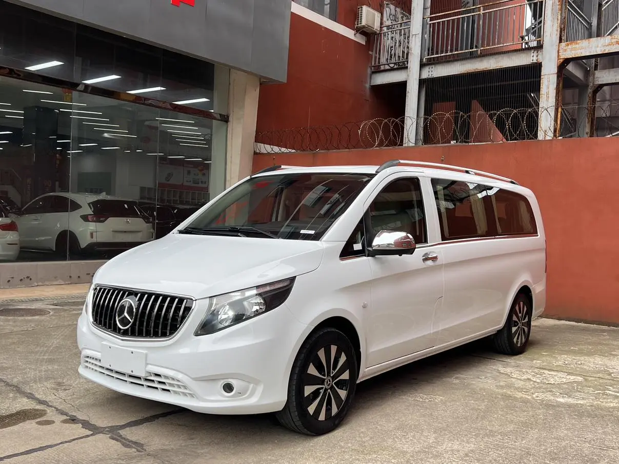 Mercedes-Benz Vito 2.0T Business Edition 7 Seats