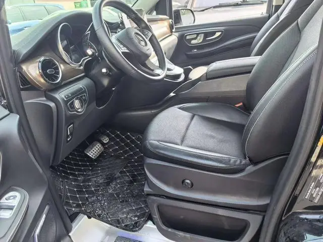 Mercedes-Benz Mercedes-Benz V-class V 260 L Long wheelbase Deluxe Edition