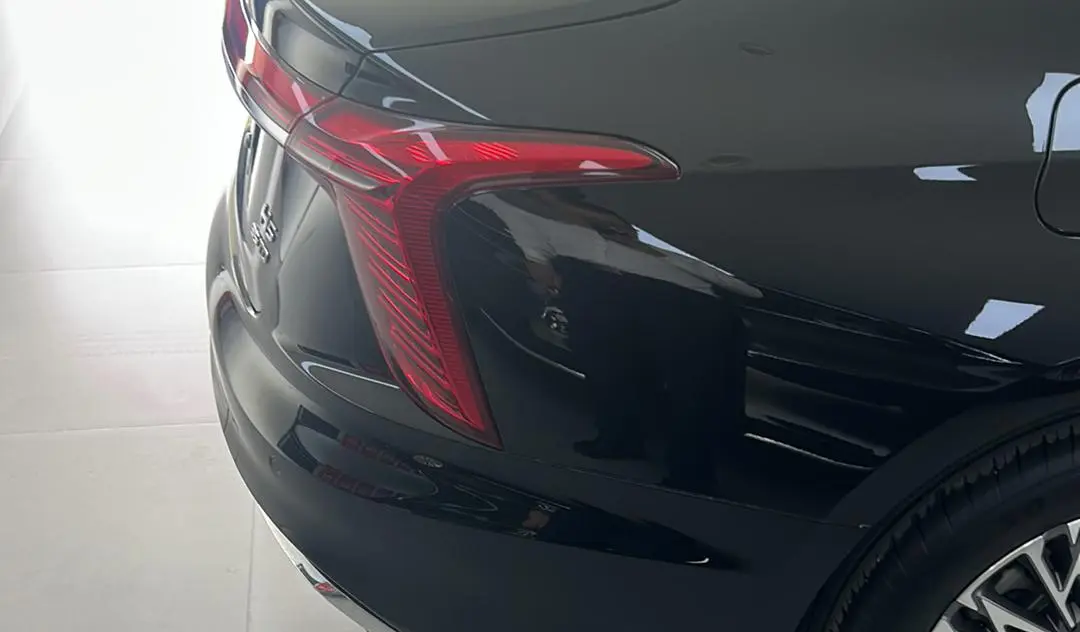 Hongqi Hongqi H5 1.5T DCT Zhilian Flag Rhyme Version