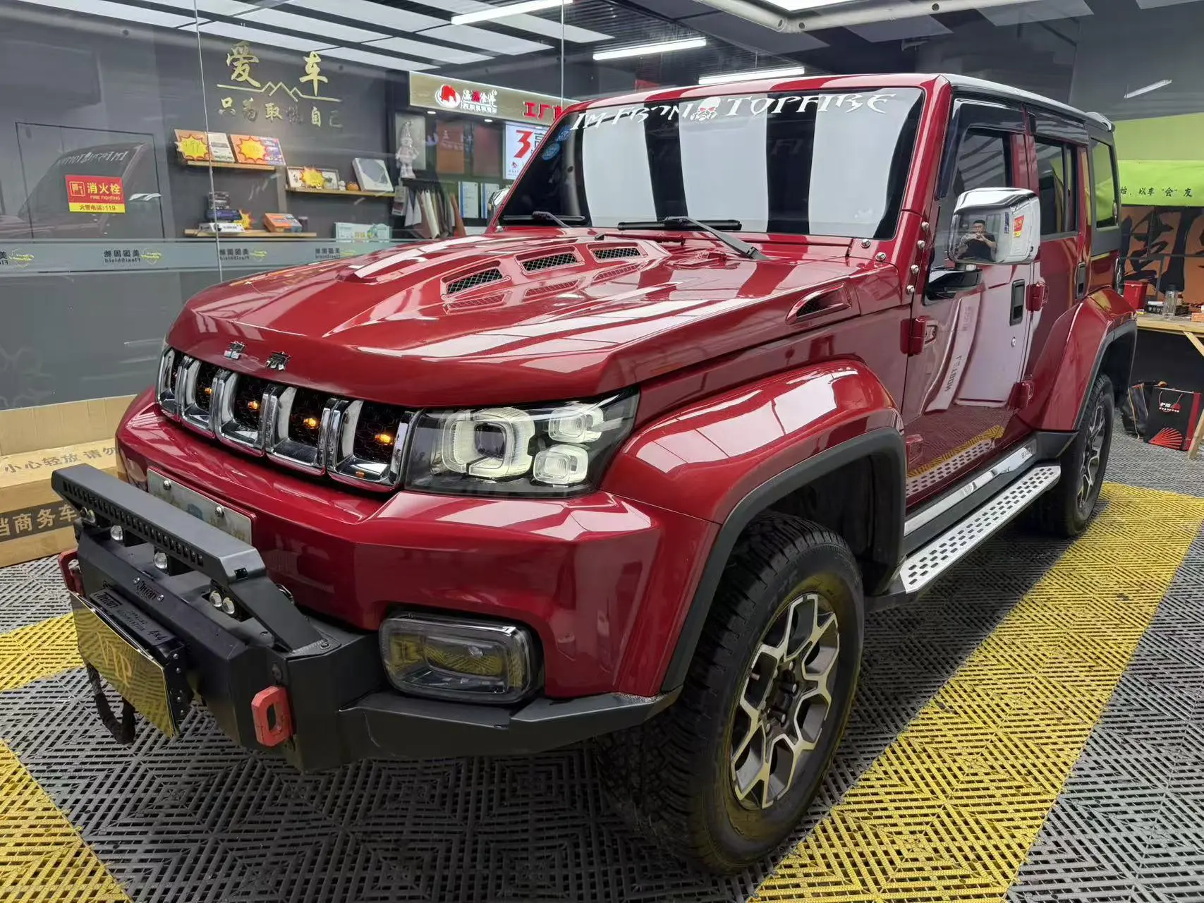 Beijing Beijing off-road BJ40 2.3T automatic four-wheel drive City Hunter Edition exclusive Country VI