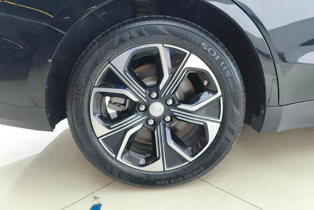 Hongqi Hongqi E-QM5 Rechargeable Qiyue Edition