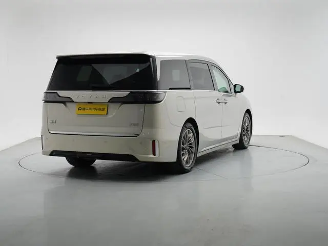 VOYAH Lantu Dreamer PHEV Low-carbon version of the dream