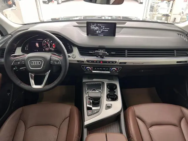 Audi Audi Q7 40 TFSI S line sporty