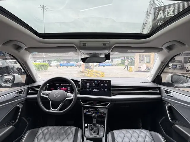 Volkswagen Sagitar 280TSI DSG Beyond Edition