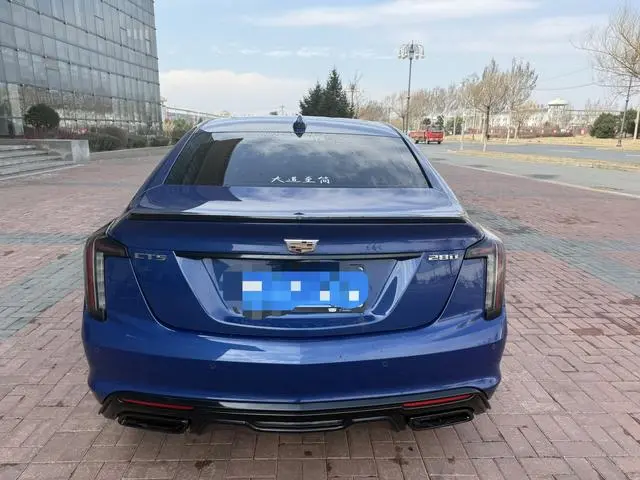 Cadillac Cadillac CT5 28T platinum sporty