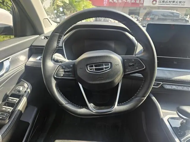 Geely Xingrui 2.0T luxury
