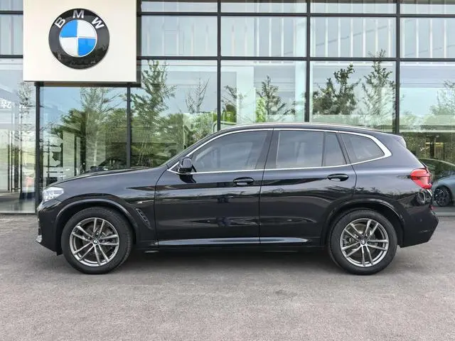 BMW BMW X3 xDrive28i M sports suit