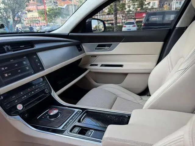 Jaguar Jaguar XFL XFL 2.0T 240PS Deluxe Edition