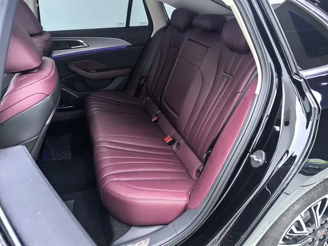 Hongqi Hongqi H5 2.0T Automatic Zhilian Qichang Version