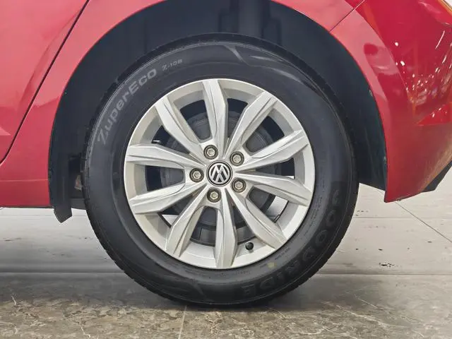 Volkswagen Polo Plus 1.5L automatic colorful technology version